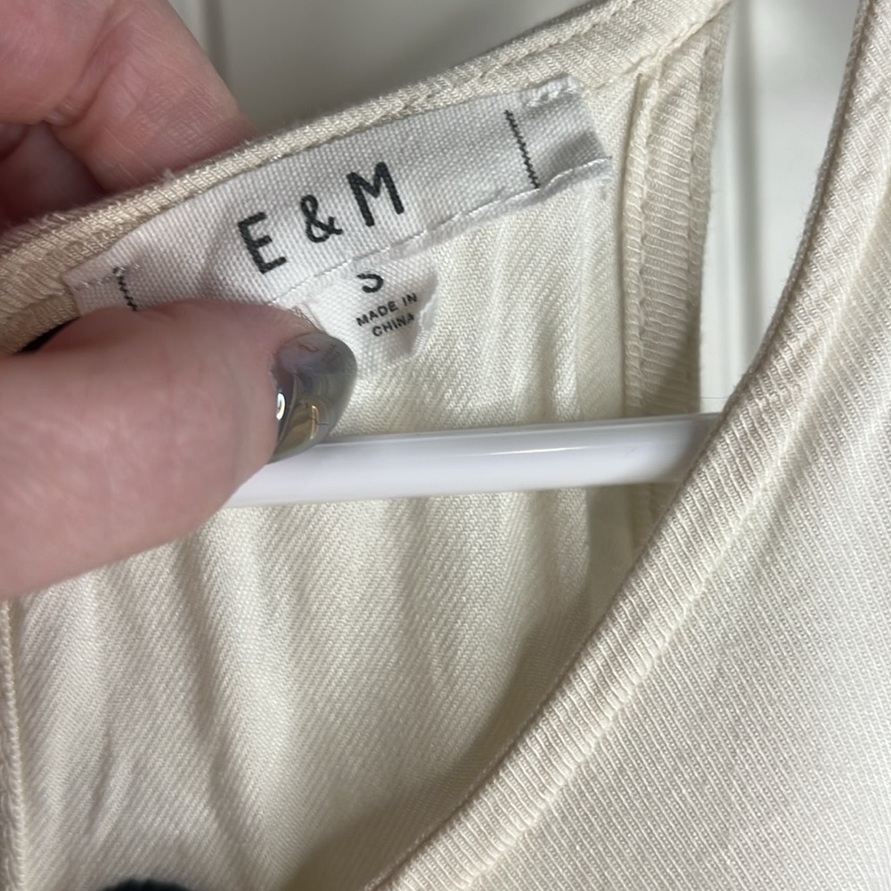 E&M Tank - Small - Picture 2 of 5